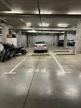 Гараж в Москва ул. Гренадерская, 9к3 (13 м)