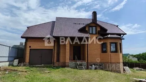 Дом в Белгородская область, Белгородский район, Тавровское с/пос, с. ...