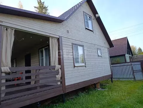 Дом в Псковская область, Псковский район, Ядровская волость, Березовая ...