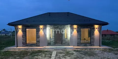 Дом в Калининградская область, Гурьевский муниципальный округ, пос. ...