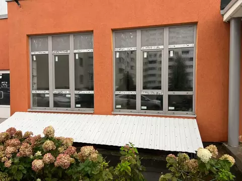 Торговая площадь в Санкт-Петербург пос. Парголово, ул. Тихоокеанская, ...