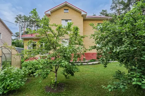 Дом в Свердловская область, Екатеринбург ул. Артема, 53А (232 м)