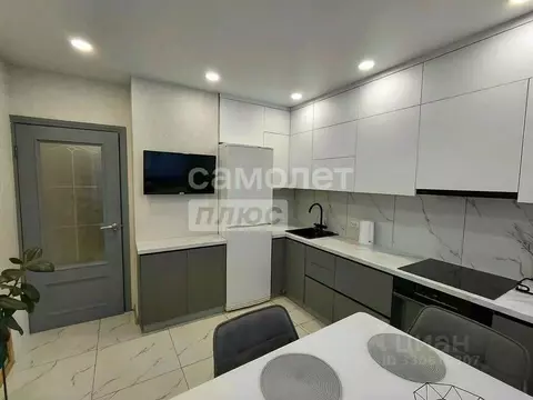 2-к кв. Курская область, Курск просп. Анатолия Дериглазова, 5 (56.0 м)