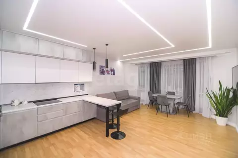 3-к кв. Ханты-Мансийский АО, Сургут Комсомольский просп., 13 (111.3 м)