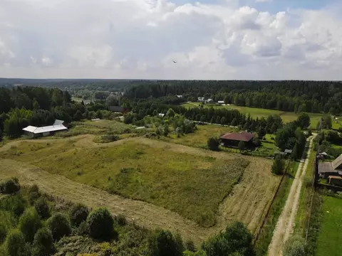 Участок в Калужская область, Боровский муниципальный округ, д. ...