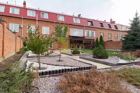 Таунхаус в Омская область, Омск Юго-Западная ул., 2/4 (462 м)