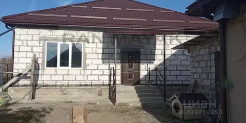 Дом в Адыгея, Майкоп городской округ, Ханская ст-ца ул. Верещагина, 62 ...