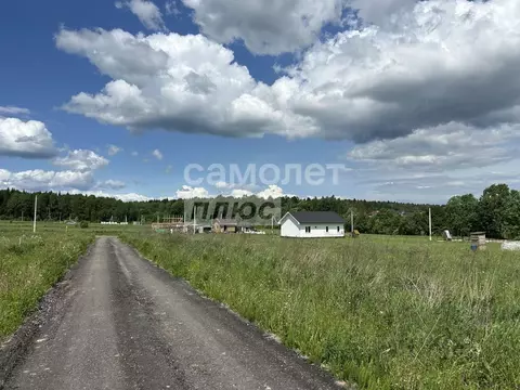 Участок в Калужская область, Совхоз Боровский с/пос, д. Комлево  (7.33 ...