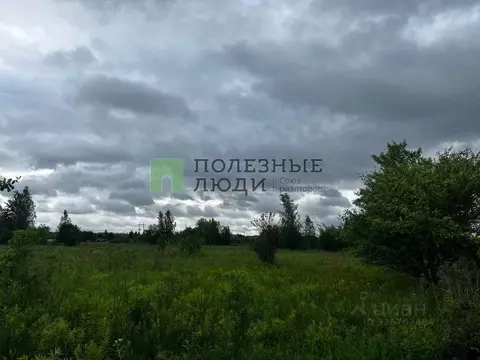 Участок в Орловская область, Орловский муниципальный округ, с. ...