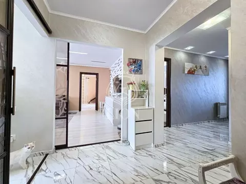 3-к кв. Крым, Алушта ул. 60 лет СССР, 12А (69.3 м)