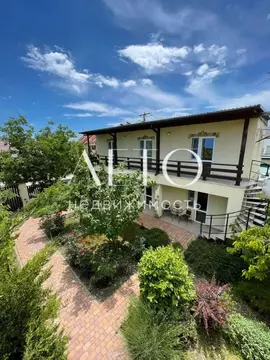 Дом в Краснодарский край, Геленджик Микрорайон Казачий хут., ул. ...