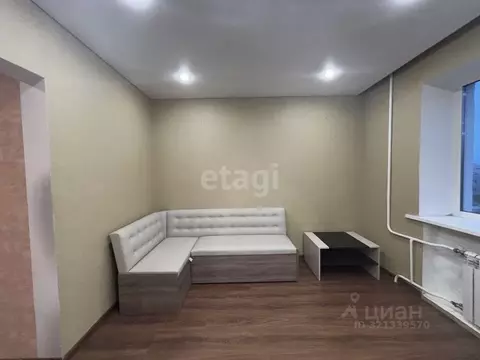 3-к кв. Воронежская область, Семилуки Курская ул., 36 (55.0 м)