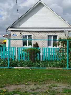 Дом в Брянская область, Жуковка Молодежная ул. (80 м)