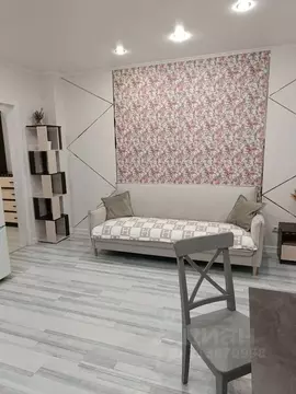 Студия Тюменская область, Тюмень ул. Федюнинского, 64к1 (30.0 м)