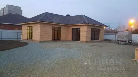 Коттедж в Оренбургская область, Орск пос. Вокзальный, ул. Энтузиастов, ...