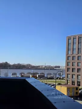 Офис в Санкт-Петербург Свердловская наб., 58 (305 м)