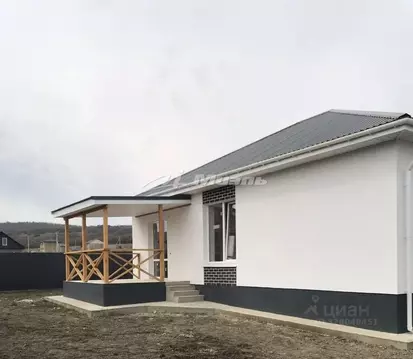 Дом в Крым, Симферопольский район, Добровское с/пос, с. Пионерское  ...