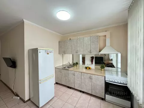 2-к кв. Омская область, Омск Пригородная ул., 5 (67.0 м)