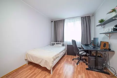 1-к кв. Свердловская область, Екатеринбург ул. Раевского, 4 (48.0 м)