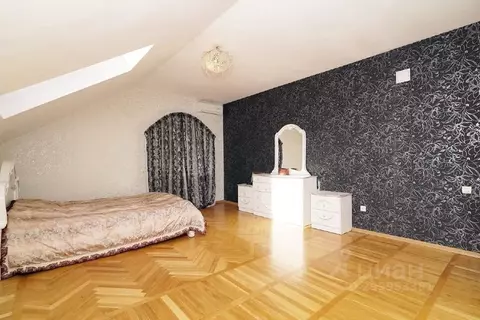 Дом в Татарстан, Казань ул. Урмале, 27 (350 м)