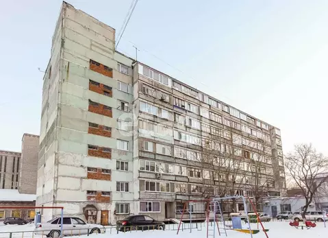 Студия Тюменская область, Тюмень ул. Республики, 243 (15.4 м)