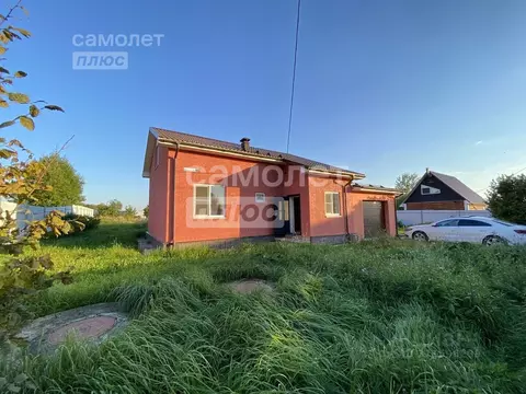 Дом в Псковская область, Псковский район, Писковичская волость, д. ...