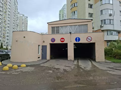 Гараж в Москва Митинская ул., 10 (18 м)