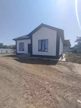 Дом в Краснодарский край, Темрюкский район, Тамань ст-ца ул. ...