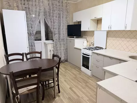 2-к кв. Татарстан, Казань ул. Космонавтов, 42Б (68.0 м)