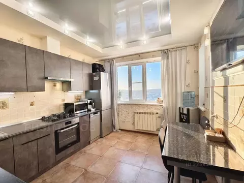 4-к кв. Волгоградская область, Волгоград ул. имени Хорошева, 8А (132.1 ...