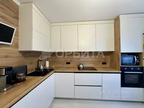 3-к кв. Тюменская область, Тюмень Широтная ул., 83 (88.1 м)