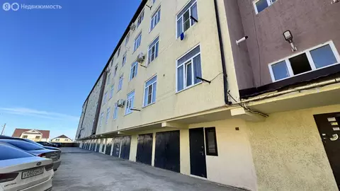 2-комнатная квартира: Дербент, Парниковая улица, 1 (73 м)