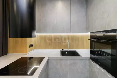 2-к кв. Тюменская область, Тюмень ул. Федюнинского, 64к2 (63.6 м)