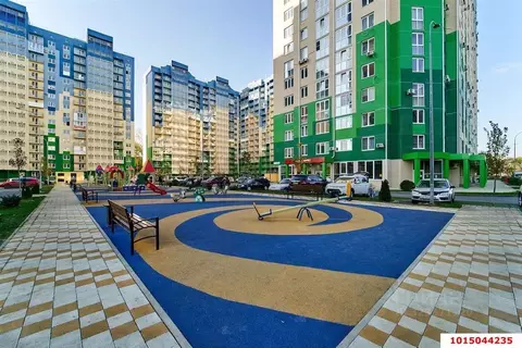 2-к кв. Краснодарский край, Краснодар ул. Карякина (74.0 м)