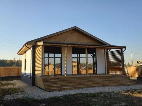 Дом в Свердловская область, Сысертский муниципальный округ, с. ...