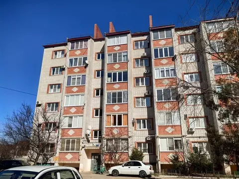 2-к кв. Краснодарский край, Ейск Коммунистическая ул., 85/6 (79.0 м)