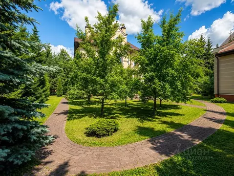 Участок в Москва 1-я Мякининская ул. (8.7 сот.)
