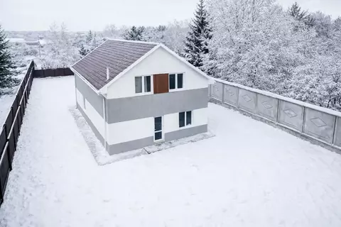 Дом в Челябинская область, Челябинск ул. Приозерная (130 м)