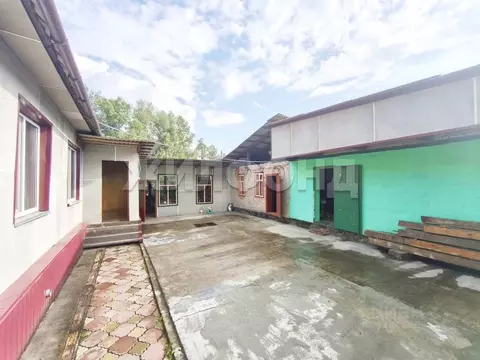 Дом в Хакасия, Абакан ул. Фадеева (99 м)