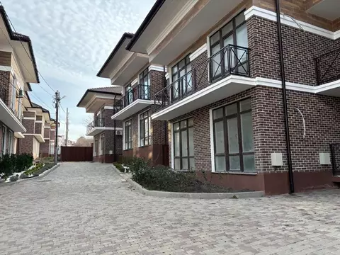 Дом в Краснодарский край, Геленджик ул. Леселидзе, 23 (200 м)