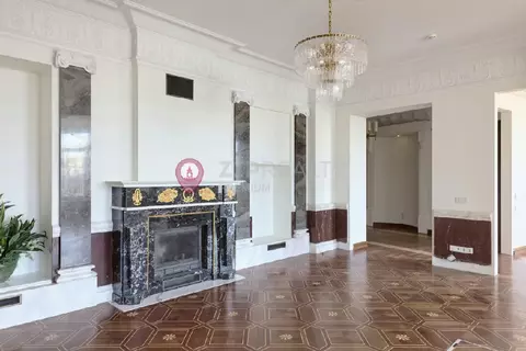 Продается 4-комнатная квартира