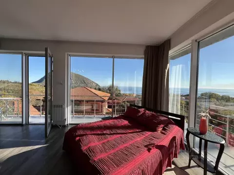 Дом в Крым, Ялта муниципальный округ, Краснокаменка пгт ул. ...