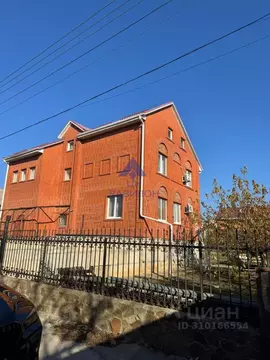 Дом в Ростовская область, Волгодонск Гаражная ул., 103 (221 м)