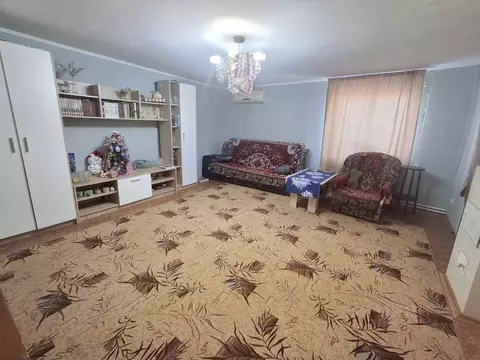 Дом в Краснодарский край, Щербиновское с/пос, пос. Щербиновский ул. ...