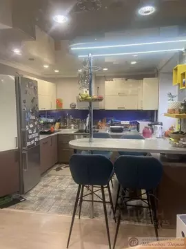 4-к кв. Самарская область, Самара просп. Карла Маркса, 37 (80.2 м)