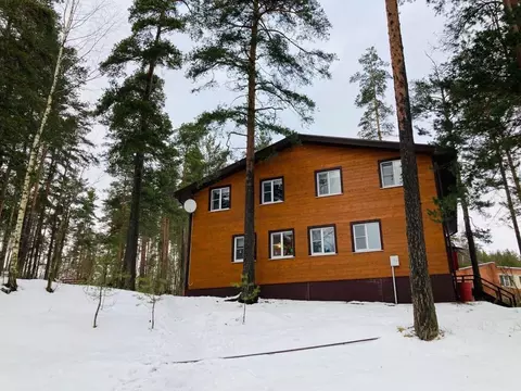 Дом в Ленинградская область, Приозерский район, Петровское с/пос ул. ...