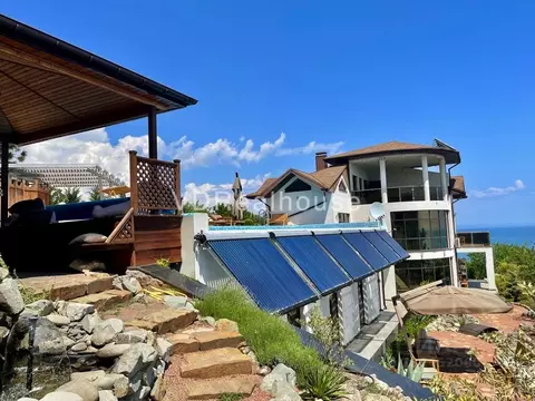 Дом в Крым, Алушта муниципальный округ, пос. Семидворье, ...