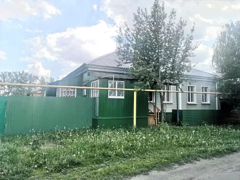 Дом в Воронежская область, Лискинский район, Тресоруковское с/пос, с. ...