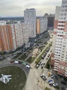 Продается 2-комнатная квартира