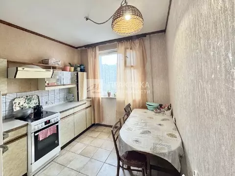 Продается 2-комнатная квартира